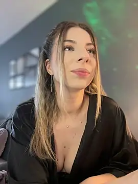 Mia Ethan online show from 03-27-26, 08:26