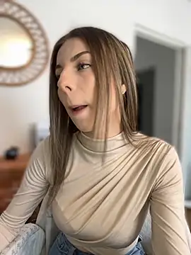 Mia Ethan online show from 10-29-25, 08:35