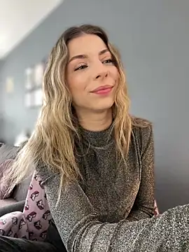 Mia Ethan online show from 03-13-26, 07:35