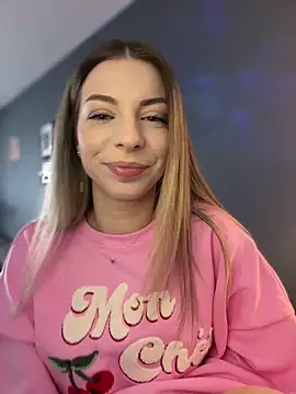 Mia Ethan online show from 04-21-26, 10:55