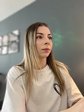 Mia Ethan online show from 05-07-26, 07:23
