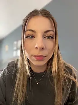 Mia Ethan online show from 06-10-26, 07:09