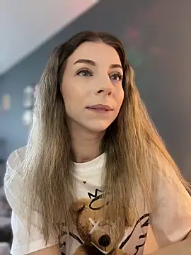 Mia Ethan online show from 05-10-26, 08:40