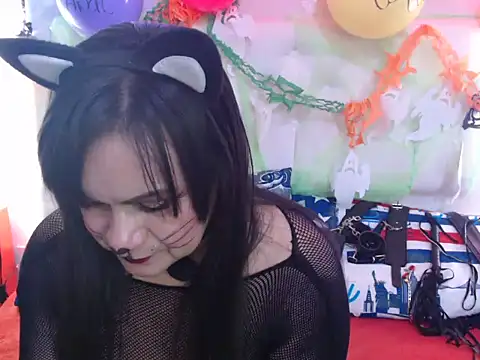 jescaoporto4 online show from 10-31-25, 02:35