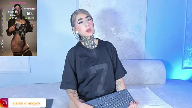 Alahia Dangelo online show from 06-21-26, 04:46