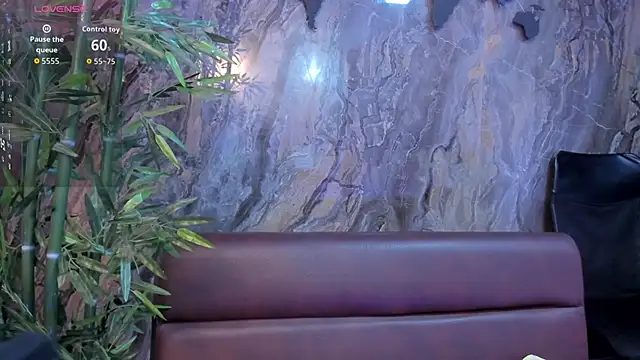 Alahia Dangelo online show from 11-18-25, 05:27