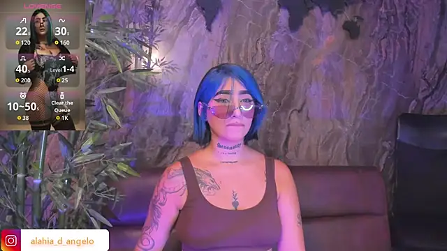 Alahia Dangelo online show from 12-14-25, 02:22