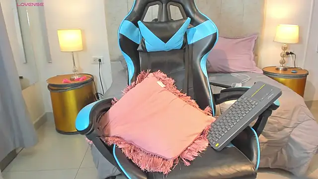  maria foxx  online show from 02-12-26, 04:29