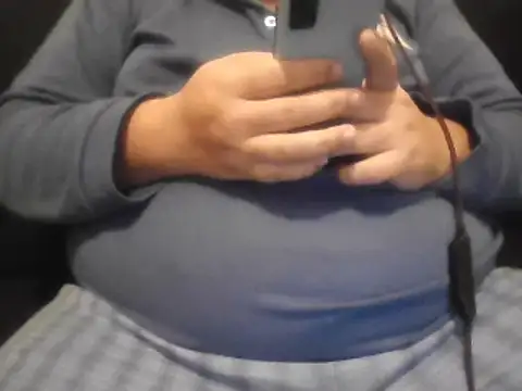 Snapshot of DBento0702 chatting on 01-25-25, 08:21 DBento0702 online show from 01-25-25, 08:21