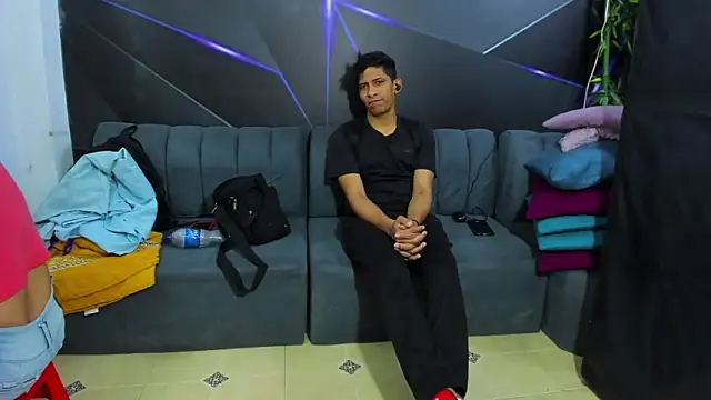 playsgirlhot online show from 12-17-25, 11:21