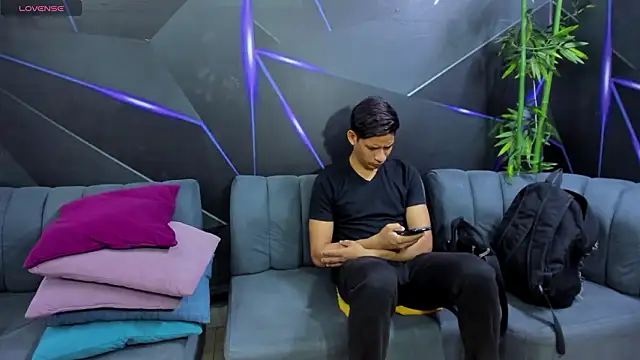 playsgirlhot online show from 03-11-26, 11:15