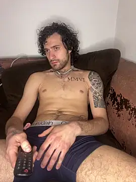 Snapshot of Vanillamexican chatting on 12-09-24, 01:02 Vanillamexican online show from 12-09-24, 01:02