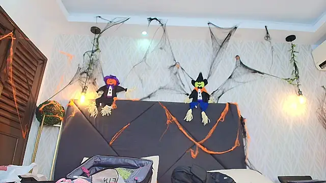 sandy rivas online show from 10-18-25, 12:07