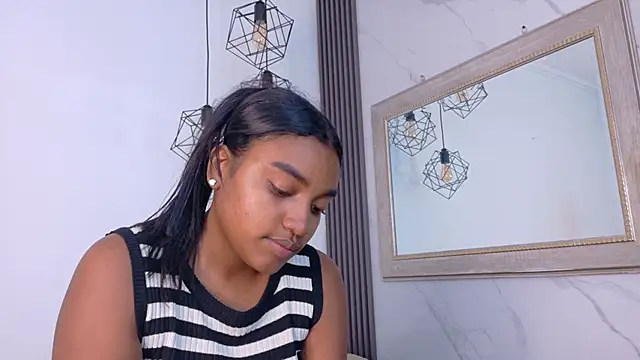 kayna gomez online show from 06-12-26, 07:11
