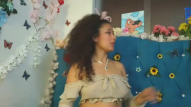 Milkdulce1 online show from 06-04-26, 01:27