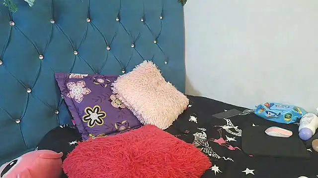 Milkdulce1 online show from 01-15-26, 01:14