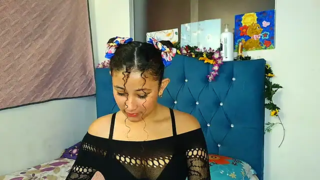 Milkdulce1 online show from 03-23-26, 04:18