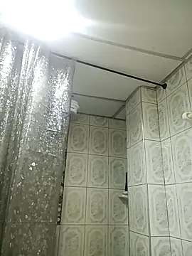 Milkdulce1 online show from 03-18-26, 01:24