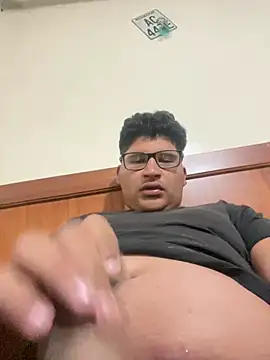 Ruk436 online show from 12-13-24, 03:49