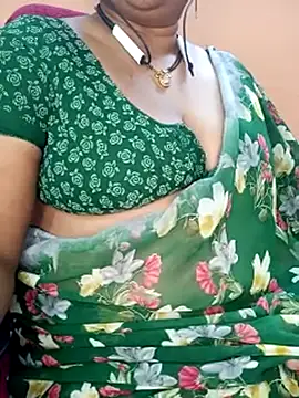 Snapshot of Sexy-Telugunayana2 chatting on 03-06-25, 06:59 Sexy-Telugunayana2 online show from 03-06-25, 06:59