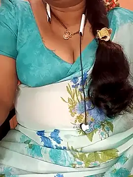 Snapshot of Sexy-Telugunayana2 chatting on 02-16-25, 08:32 Sexy-Telugunayana2 online show from 02-16-25, 08:32