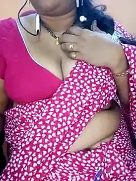 Snapshot of Sexy-Telugunayana2 chatting on 03-14-25, 07:12 Sexy-Telugunayana2 online show from 03-14-25, 07:12