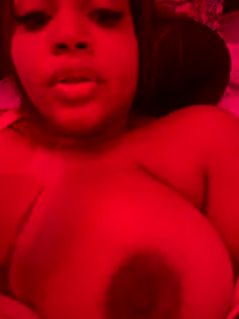 lindsayhoffman18 online show from 12-01-25, 02:29