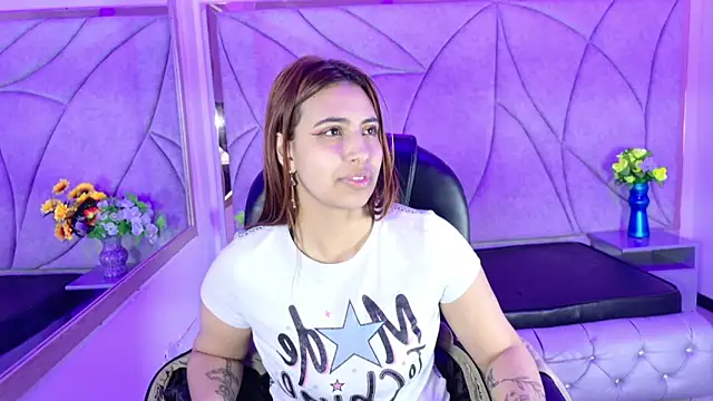 Tammy Blackk online show from 10-15-25, 03:16