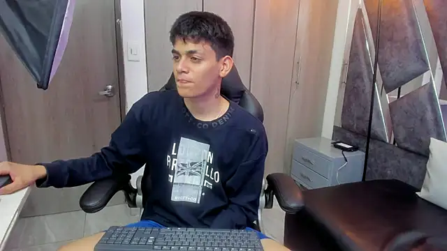 Yef Thin online show from 11-22-25, 04:00