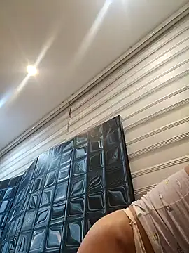 Snapshot of Sparkle2206 chatting on 10-24-25, 10:53 Sparkle2206 online show from 10-24-25, 10:53