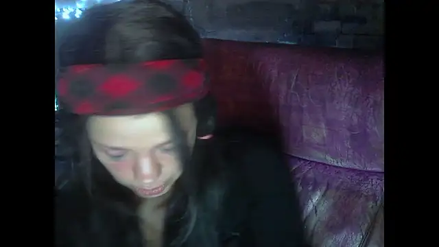 Snapshot of iva_spirit chatting on 02-06-25, 02:44 iva spirit online show from 02-06-25, 02:44