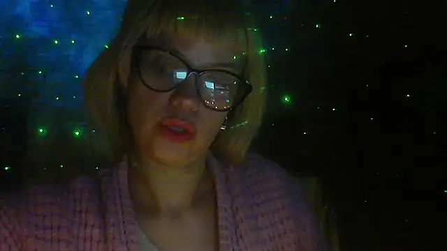 Snapshot of iva_spirit chatting on 11-07-25, 01:21 iva spirit online show from 11-07-25, 01:21