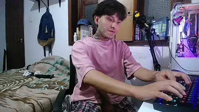 Snapshot of esjrobles chatting on 03-07-25, 03:40 esjrobles online show from 03-07-25, 03:40