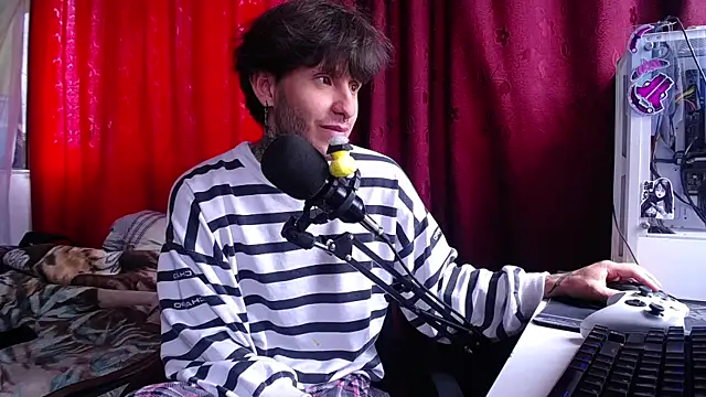 Snapshot of esjrobles chatting on 03-11-25, 04:18 esjrobles online show from 03-11-25, 04:18