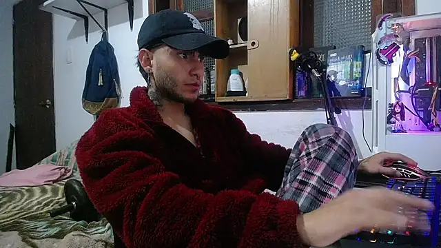 Snapshot of esjrobles chatting on 02-24-25, 03:33 esjrobles online show from 02-24-25, 03:33