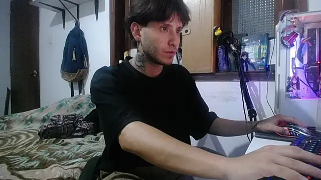 Snapshot of esjrobles chatting on 02-26-25, 07:12 esjrobles online show from 02-26-25, 07:12