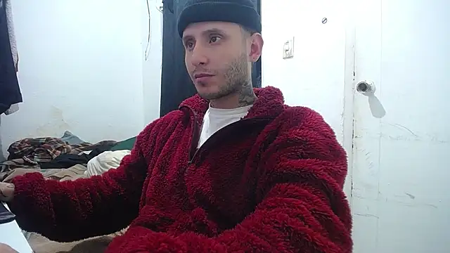 Snapshot of esjrobles chatting on 10-18-25, 05:09 esjrobles online show from 10-18-25, 05:09