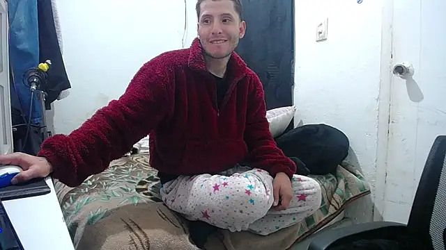 Snapshot of esjrobles chatting on 10-16-25, 05:16 esjrobles online show from 10-16-25, 05:16