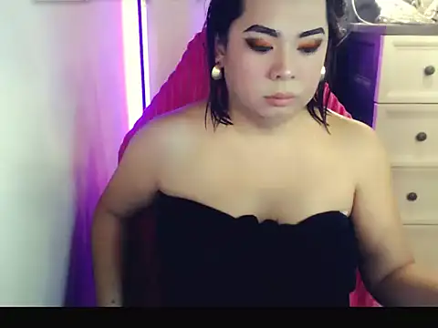 Nathalie Heartxoxo69 online show from 04-09-26, 11:55