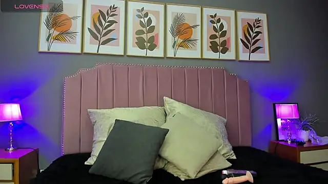 Snapshot of Arianny_DH chatting on 02-20-25, 03:45 Arianny DH online show from 02-20-25, 03:45