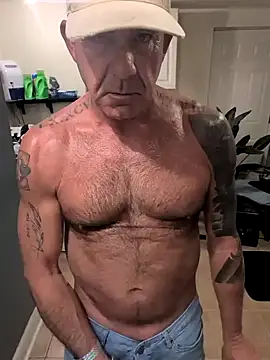 Snapshot of xxxfuckpole chatting on 12-15-24, 06:18 xxxfuckpole online show from 12-15-24, 06:18
