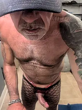 Snapshot of xxxfuckpole chatting on 03-20-25, 02:51 xxxfuckpole online show from 03-20-25, 02:51