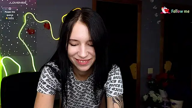 KarolinaBlacks online show from 11-06-25, 06:50