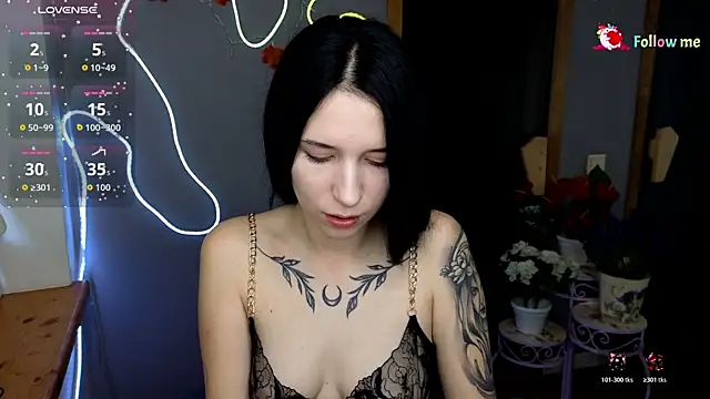 KarolinaBlacks online show from 11-22-25, 06:45