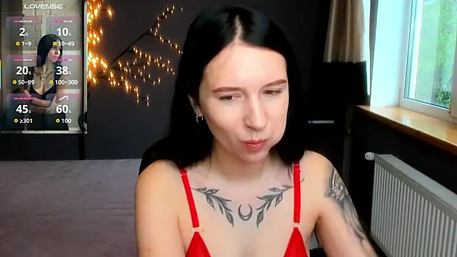 KarolinaBlacks online show from 04-19-26, 05:41