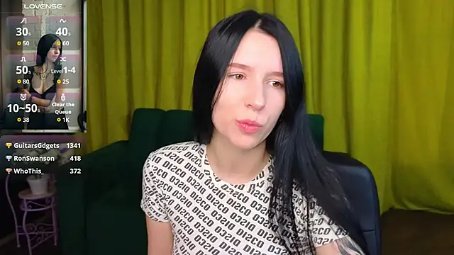 KarolinaBlacks online show from 04-11-26, 05:48