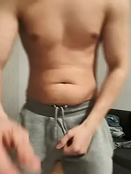 petibacsi96 online show from 03-18-25, 05:23