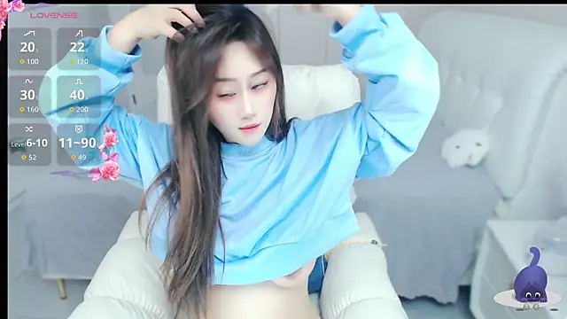 Snapshot of Sexyxiao_520 chatting on 05-13-26, 05:14 Sexyxiao 520 online show from 05-13-26, 05:14