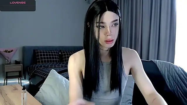 Dasha M online show from 11-17-25, 07:23