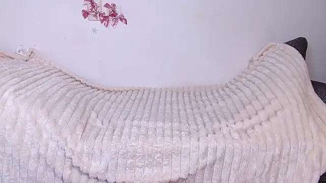 bellaa love  online show from 03-17-26, 12:02